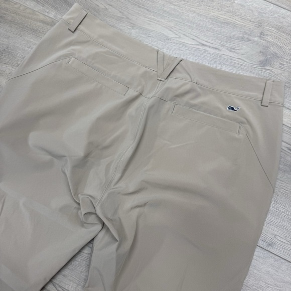 Vineyard Vines Other - Vineyard Vibes Fairway Pants Men's Sz 38x30 Brown Khaki Golf Performance Casu